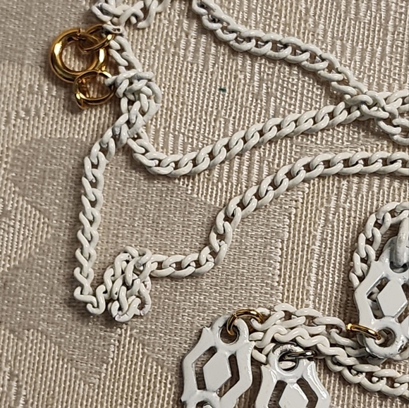 Vintage 1970s White Enamel Link Necklace | Bold Geometric Statement Chain - Picture 2 of 5